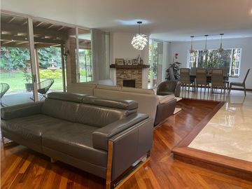 Venta de Casa Loma de Los Benedictinos