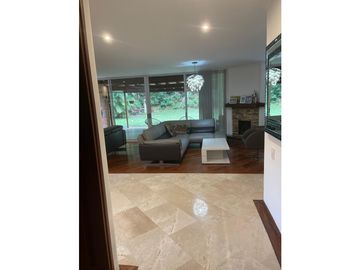 Venta de Casa Loma de Los Benedictinos
