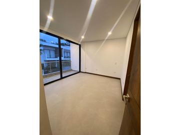 Venta de Casa en Unidad Cerrada El Retir