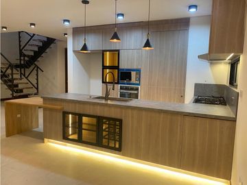 Venta de Casa en Unidad Cerrada El Retir
