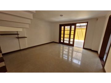 Rentamos o vendemos hermosa casa en chía!!
