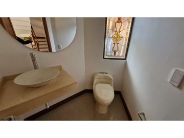 Rentamos o vendemos hermosa casa en chía!!