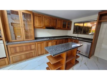Rentamos o vendemos hermosa casa en chía!!
