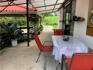 Se vende casa campestre en Circasia, Quindío.