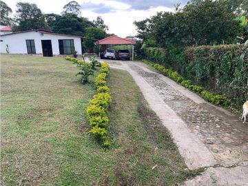 Se vende casa campestre en Circasia, Quindío.