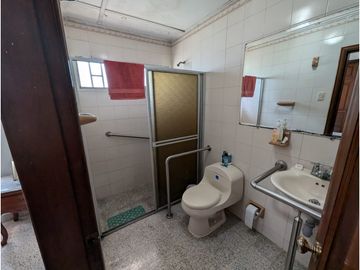 SE VENDE CASA INDEPENDIENTE CIUDAD JARDIN