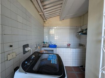 SE VENDE CASA INDEPENDIENTE CIUDAD JARDIN