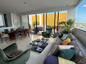 Departamento tipo Penthouse en venta en Mérida Montebello