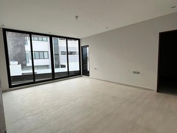 CASA EN VENTA CARRETERA NACIONAL BOSQUES DE LAS MISIONES