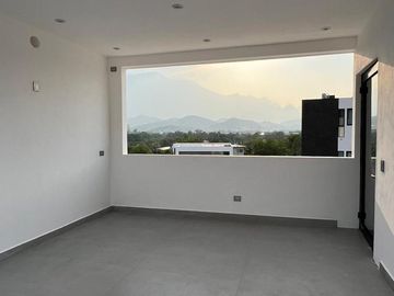 CASA EN VENTA CARRETERA NACIONAL BOSQUES DE LAS MISIONES