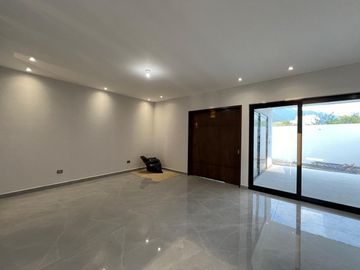 CASA EN VENTA CARRETERA NACIONAL BOSQUES DE LAS MISIONES