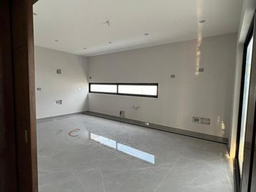 CASA EN VENTA CARRETERA NACIONAL BOSQUES DE LAS MISIONES