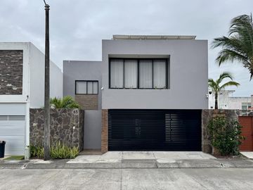 Casa en Fraccionamiento Las Palmas