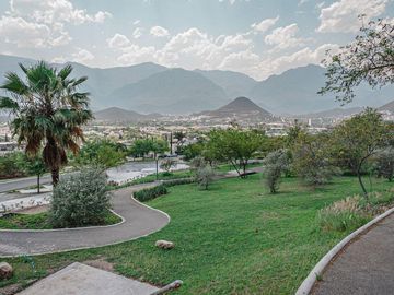 Departamento en VENTA planta baja con jardin GAIA carr nacional Monterrey