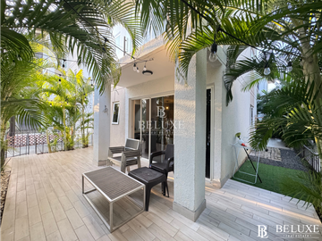VENTA DE APARTAMENTO AMOBLADO EN PLAYA CARACOL, PH AIRES DEL MAR 3 (2)