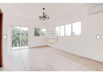 VENTA DE CASA DE DOS NIVELES EN BETHANIA