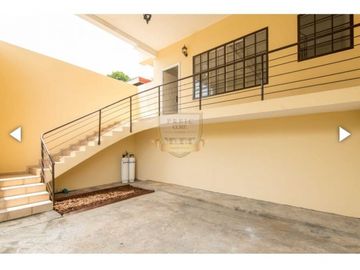 VENTA DE CASA DE DOS NIVELES EN BETHANIA