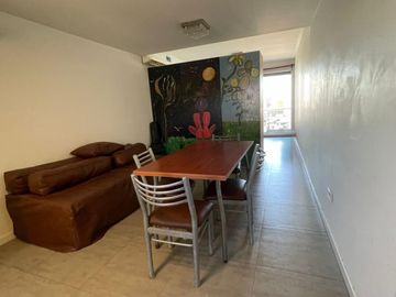 Monoambiente al frente con balcón aterrazado e increíble vista abierta