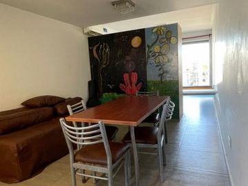 Monoambiente al frente con balcón aterrazado e increíble vista abierta