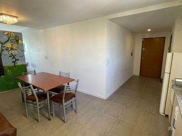 Monoambiente al frente con balcón aterrazado e increíble vista abierta