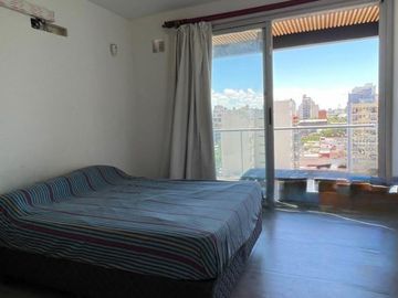 Monoambiente al frente con balcón aterrazado e increíble vista abierta