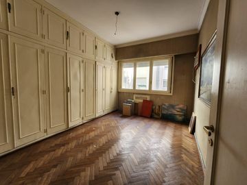 Semi Piso de 4 ambientes y dependencias, Balcón terraza, ,Estilo y Categoría