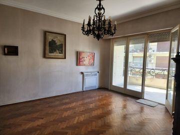 Semi Piso de 4 ambientes y dependencias, Balcón terraza, ,Estilo y Categoría