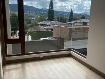 Venta casa Cumbayá Santa Inés 3 dormitorios