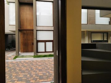 Venta casa Cumbayá Santa Inés 3 dormitorios
