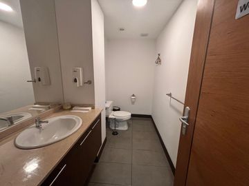 Venta oficina -estudio de grabación. Plaza del  Rancho