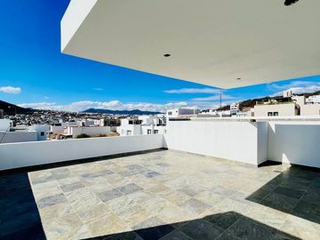 Preventa Casa Acabados Premium en Lomas de Juriquilla