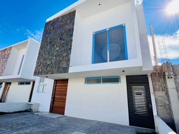 Preventa Casa Acabados Premium en Lomas de Juriquilla