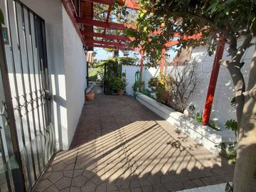 Se vende Amplia Casa En Maipú, 3d 2b Y 3 Estac