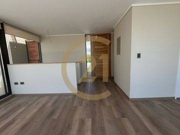 Casa mediterránea condominio cerrado Quilpué