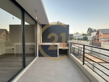 Casa mediterránea condominio cerrado Quilpué