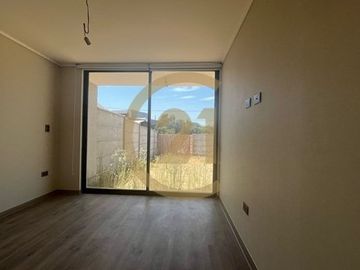 Casa mediterránea condominio cerrado Quilpué