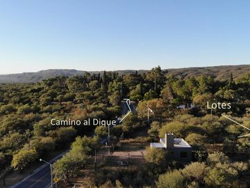 Terrenos en Venta, Escritura, Fibra Óptica y Servicios, Camino a la Boca del Río, Traslasierra