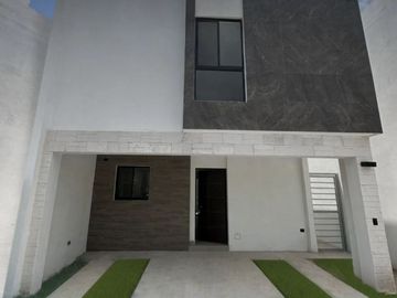 Casa en venta en Fraccionamiento Privado | Dominio Cumbres