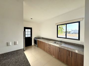 CASA EN VENTA MÉRIDA, CERCA DEL PERIFÉRICO