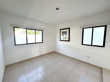 CASA EN VENTA MÉRIDA, CERCA DEL PERIFÉRICO