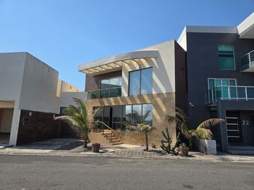 Casa en venta Fracc. Lomas del sol, Riviera veracruzana