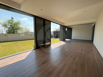 Casa en venta en Paseos del Bosque