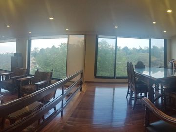 SE VENDE CASA REMODELADA EN BOSQUES DE LAS LOMAS (V)
