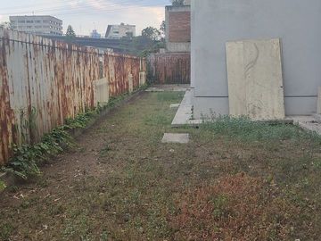 SE VENDE CASA REMODELADA EN BOSQUES DE LAS LOMAS (V)