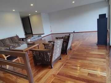 SE VENDE CASA REMODELADA EN BOSQUES DE LAS LOMAS (V)