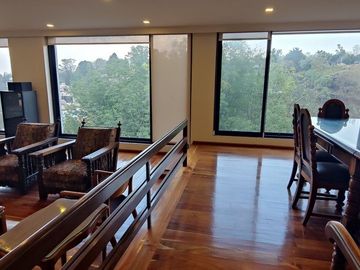 SE VENDE CASA REMODELADA EN BOSQUES DE LAS LOMAS (V)