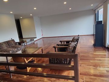 SE VENDE CASA REMODELADA EN BOSQUES DE LAS LOMAS (V)
