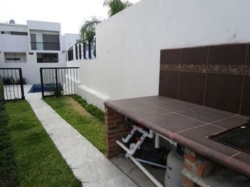 Casa con alberca en Bellaterra Coto Fronda