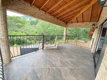 Casa en venta en Envigado Loma del Escobero