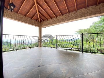 Casa en venta en Envigado Loma del Escobero